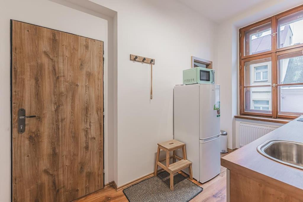 Carolina'S Yoga Apartment Hradec Králové Exterior foto